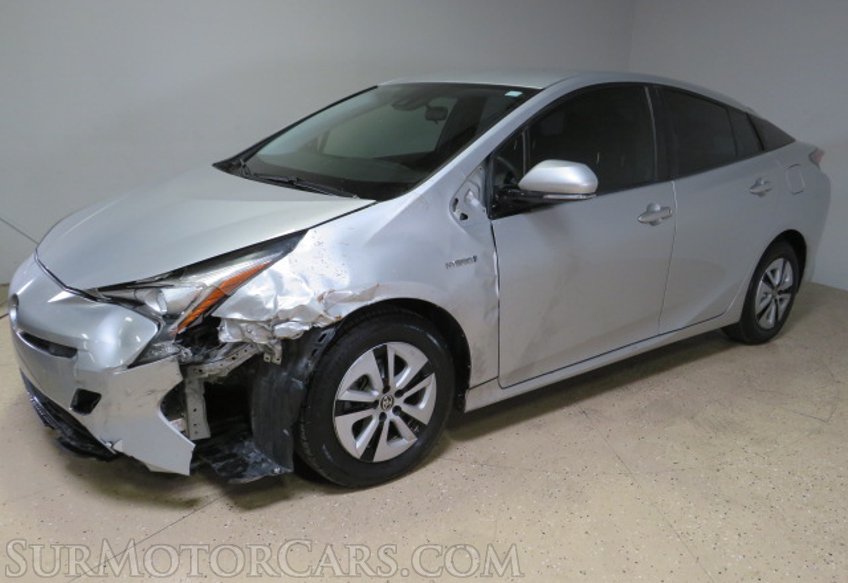 2018 Toyota Prius - Image 2