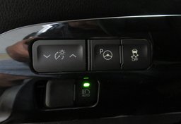 2018 Toyota Prius - Image 43