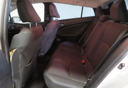 2018 Toyota Prius - Image 31