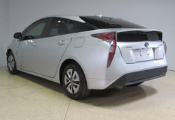 2018 Toyota Prius - Image 10