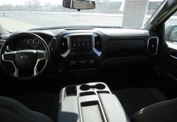 2019 Chevrolet Silverado 1500 - Image 30