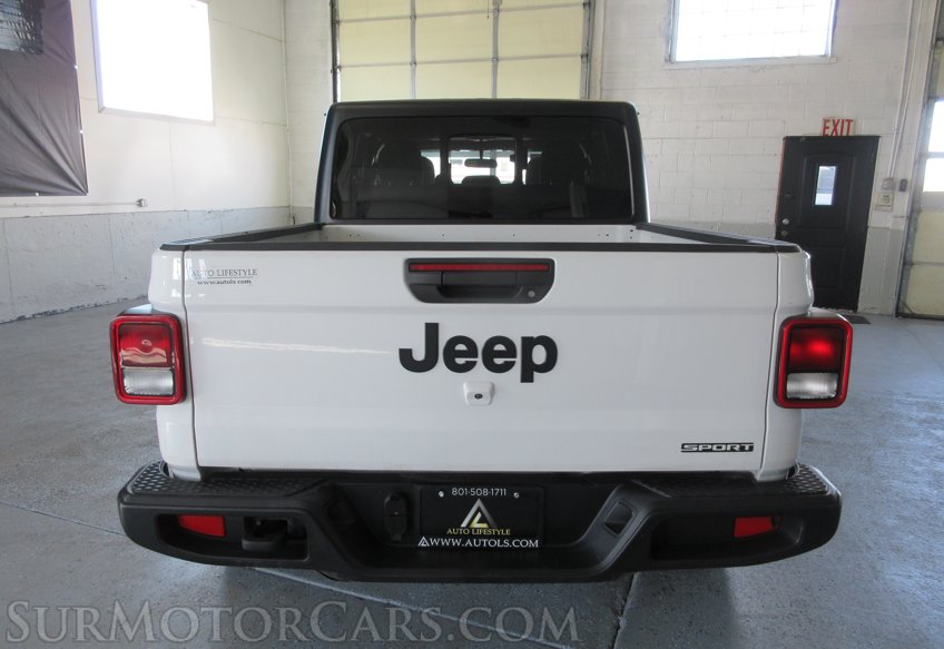 2020 Jeep Gladiator - Image 13