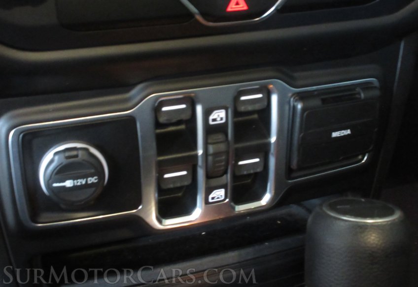 2020 Jeep Gladiator - Image 46