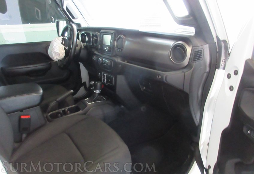 2020 Jeep Gladiator - Image 30