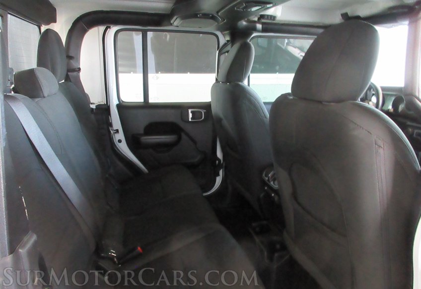 2020 Jeep Gladiator - Image 31