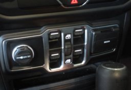 2020 Jeep Gladiator - Image 46