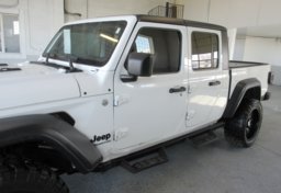 2020 Jeep Gladiator - Image 21