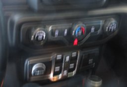 2020 Jeep Gladiator - Image 45