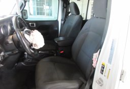 2020 Jeep Gladiator - Image 34