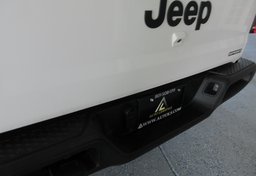 2020 Jeep Gladiator - Image 25