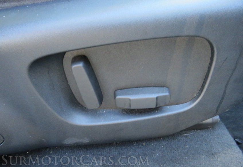 2018 Land Rover Range Rover Velar - Image 40