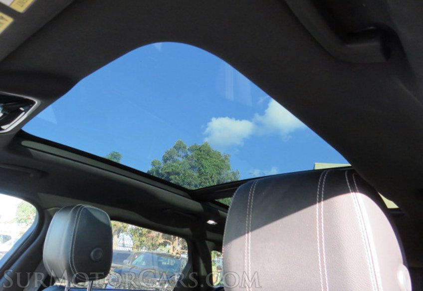 2018 Land Rover Range Rover Velar - Image 32