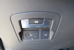 2018 Land Rover Range Rover Velar - Image 47