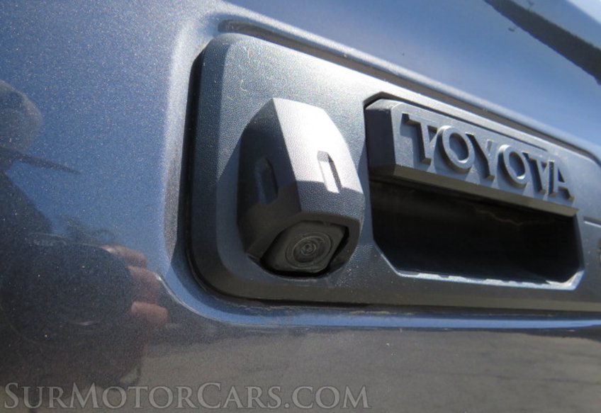 2019 Toyota Tacoma - Image 13