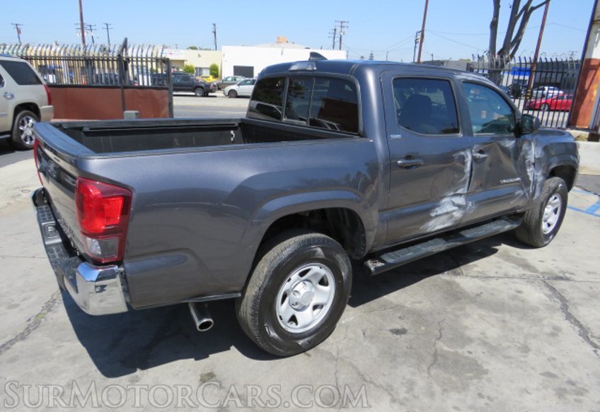 2019 Toyota Tacoma - Image 10