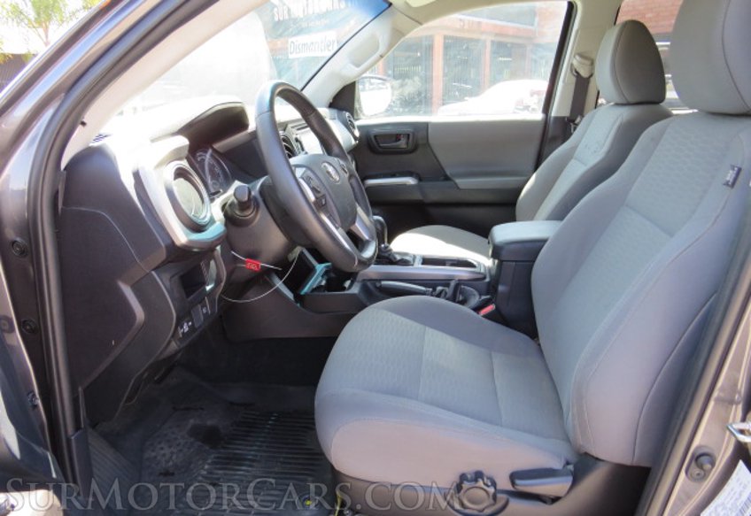 2019 Toyota Tacoma - Image 22