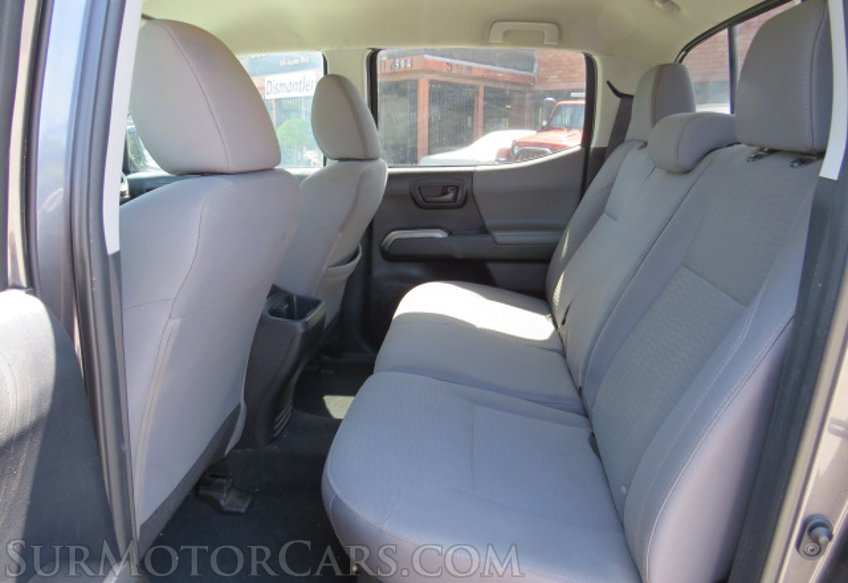 2019 Toyota Tacoma - Image 28