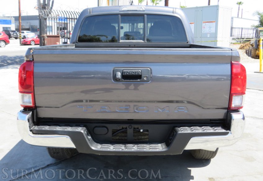 2019 Toyota Tacoma - Image 11