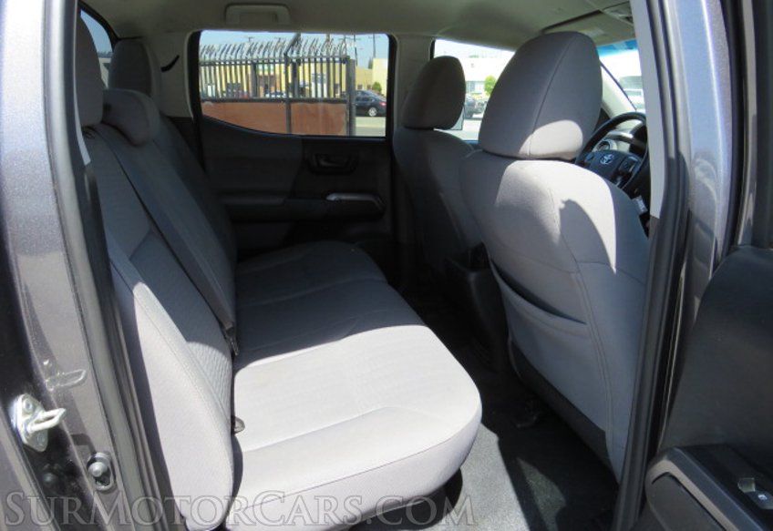 2019 Toyota Tacoma - Image 29