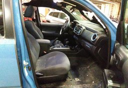 2019 Toyota Tacoma 4WD - Image 5