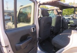 2018 Jeep Wrangler Unlimited - Image 22