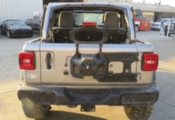 2018 Jeep Wrangler Unlimited - Image 12