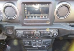 2018 Jeep Wrangler Unlimited - Image 35