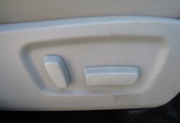 2016 Toyota Highlander - Image 50