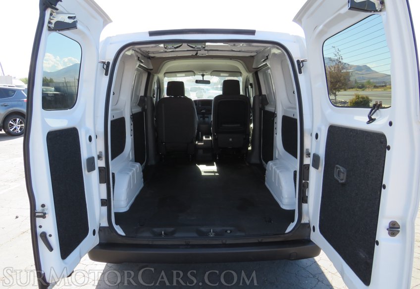 2020 Nissan NV200 Compact Cargo - Image 30