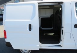 2020 Nissan NV200 Compact Cargo - Image 12
