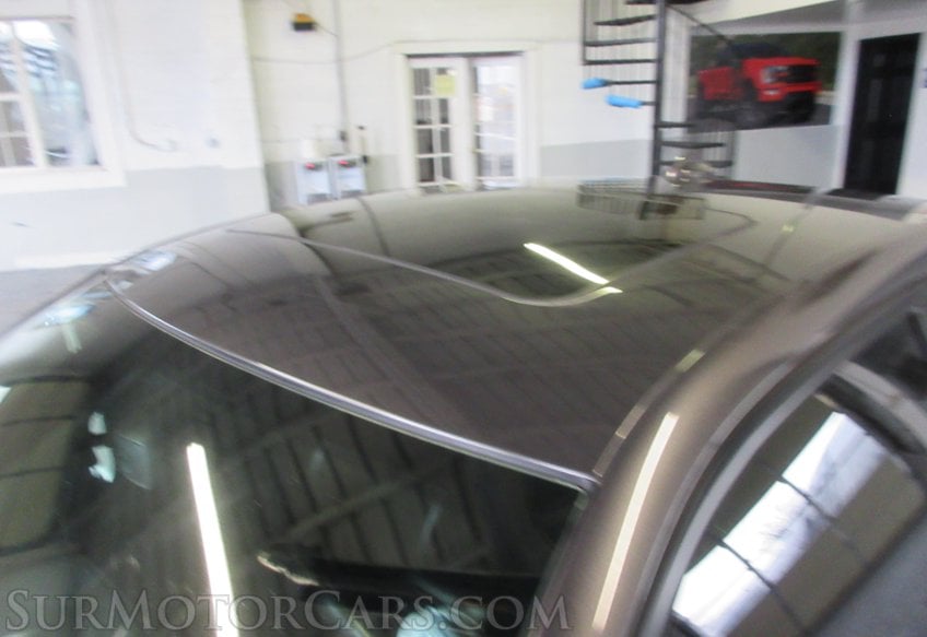 2021 Dodge Charger - Image 18