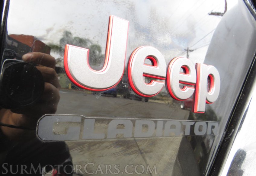 2020 Jeep Gladiator - Image 19