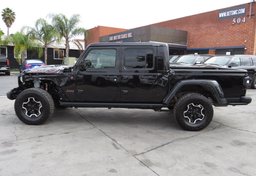 2020 Jeep Gladiator - Image 12