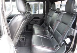 2020 Jeep Gladiator - Image 29