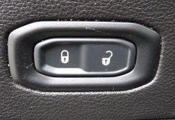 2020 Jeep Gladiator - Image 40