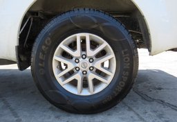 2014 Nissan Frontier - Image 17