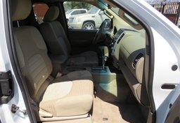 2014 Nissan Frontier - Image 26
