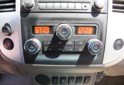 2014 Nissan Frontier - Image 40