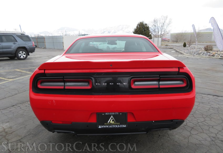 2019 Dodge Challenger - Image 11
