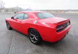 2019 Dodge Challenger - Image 6