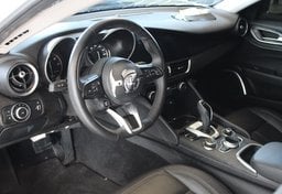 2020 Alfa Romeo Giulia Q4 - Image 28