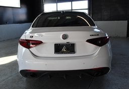 2020 Alfa Romeo Giulia Q4 - Image 11