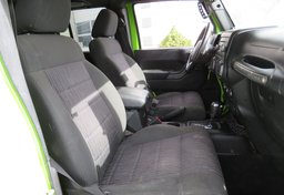 2012 Jeep Wrangler Unlimited - Image 28