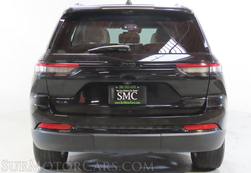 2023 Jeep Grand Cherokee - Image 11