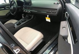 2022 Honda Civic Sedan - Image 5