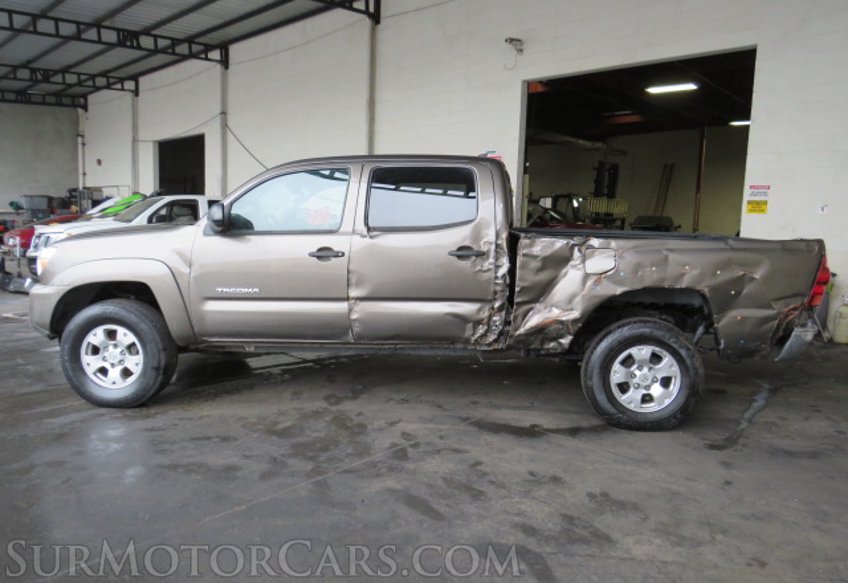 2012 Toyota Tacoma - Image 5