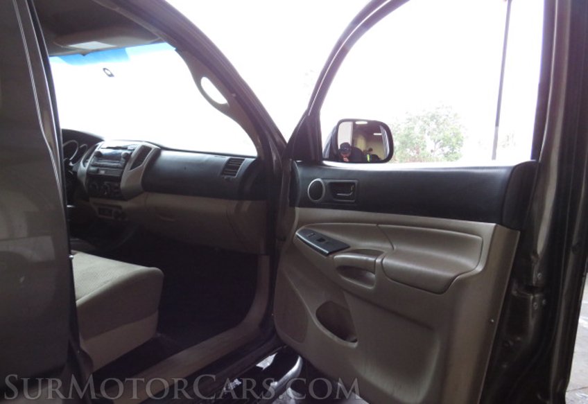 2012 Toyota Tacoma - Image 19