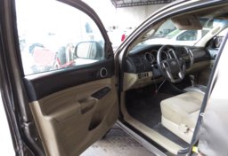 2012 Toyota Tacoma - Image 18