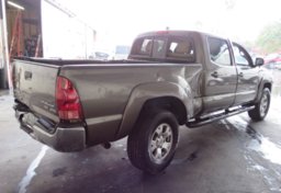 2012 Toyota Tacoma - Image 9