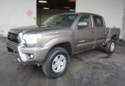 2012 Toyota Tacoma - Image 3